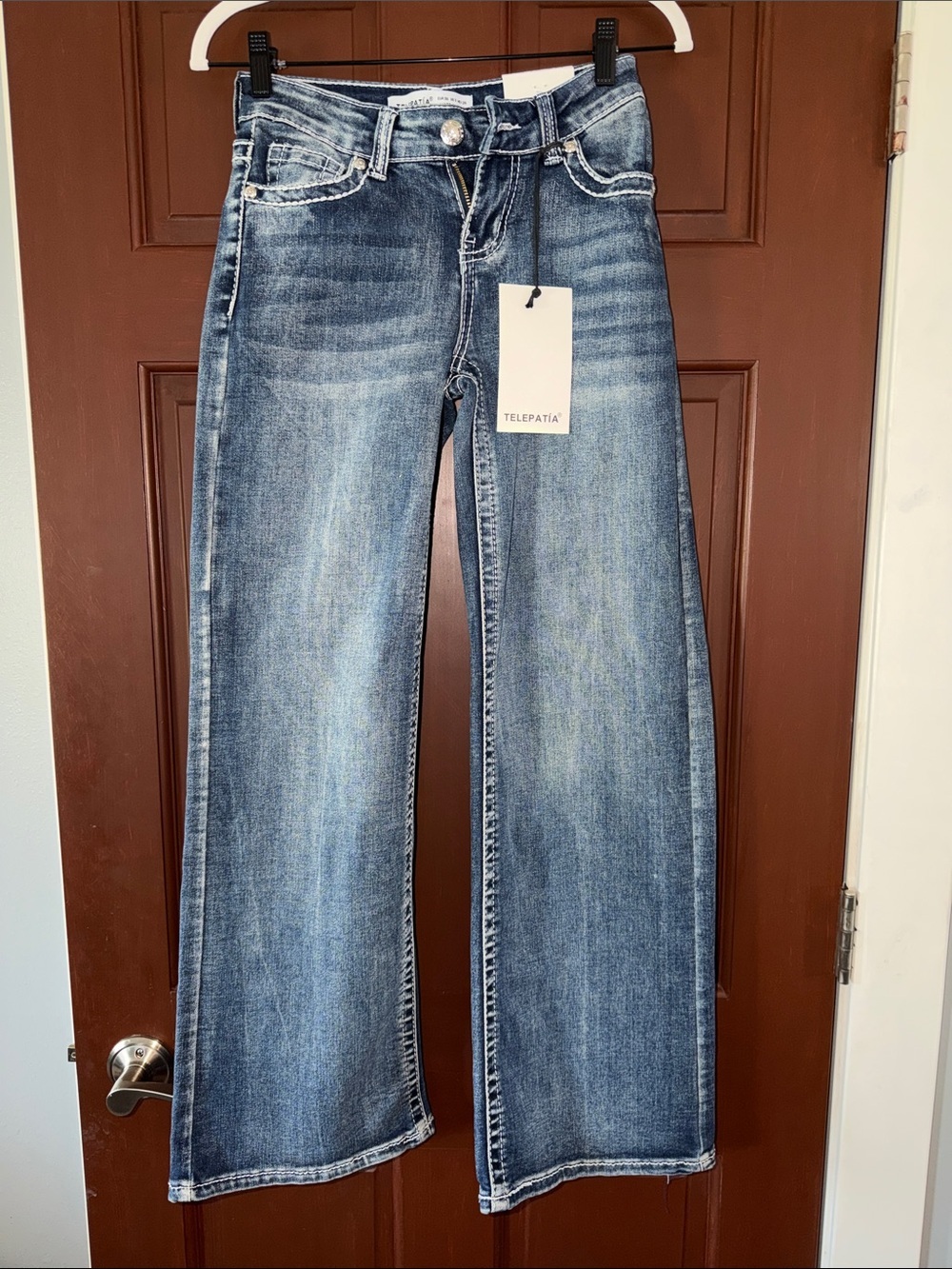 Telepatia mid-rise wide leg jeans, new with tag. Wide Leg Women's Jeans.